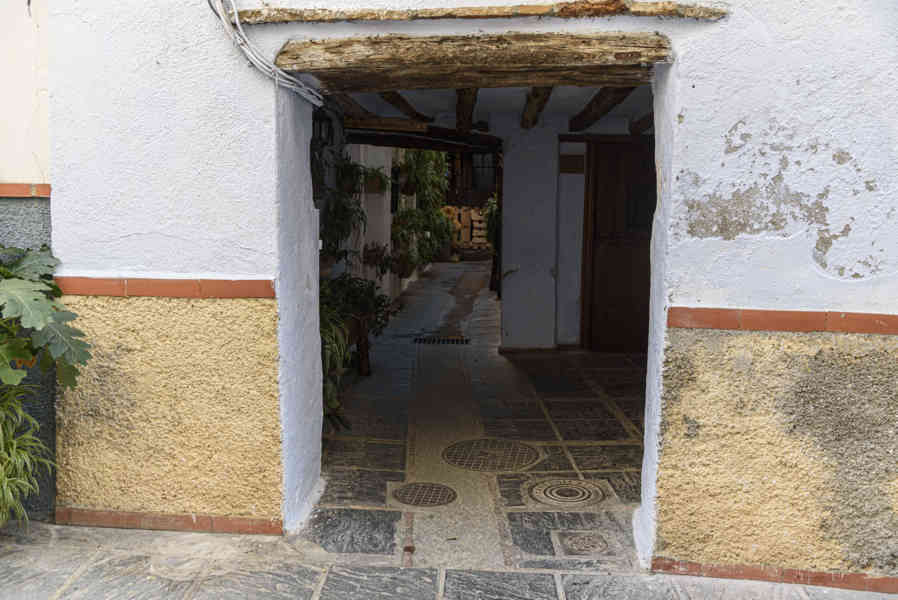 Granada - la Alpujarra 050 - Lanjarón.jpg